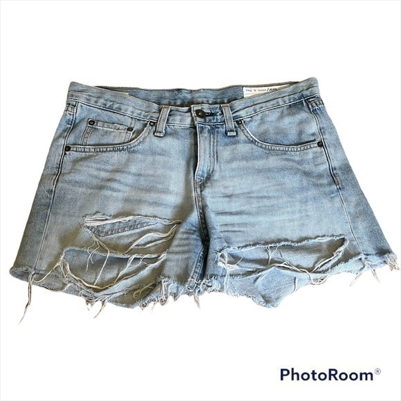 Rag & Bone super Distressed booty jean shorts - Picture 1 of 10